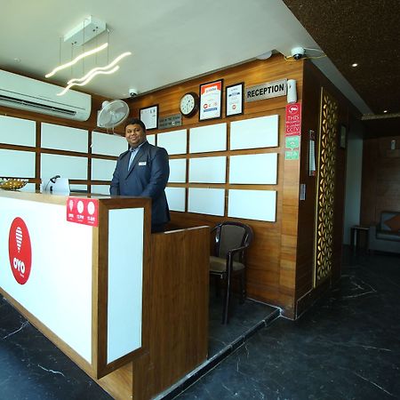 Oyo 8992 Hotel Kyra Ahmedabad Eksteriør bilde