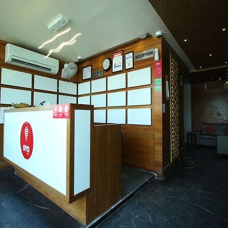 Oyo 8992 Hotel Kyra Ahmedabad Eksteriør bilde