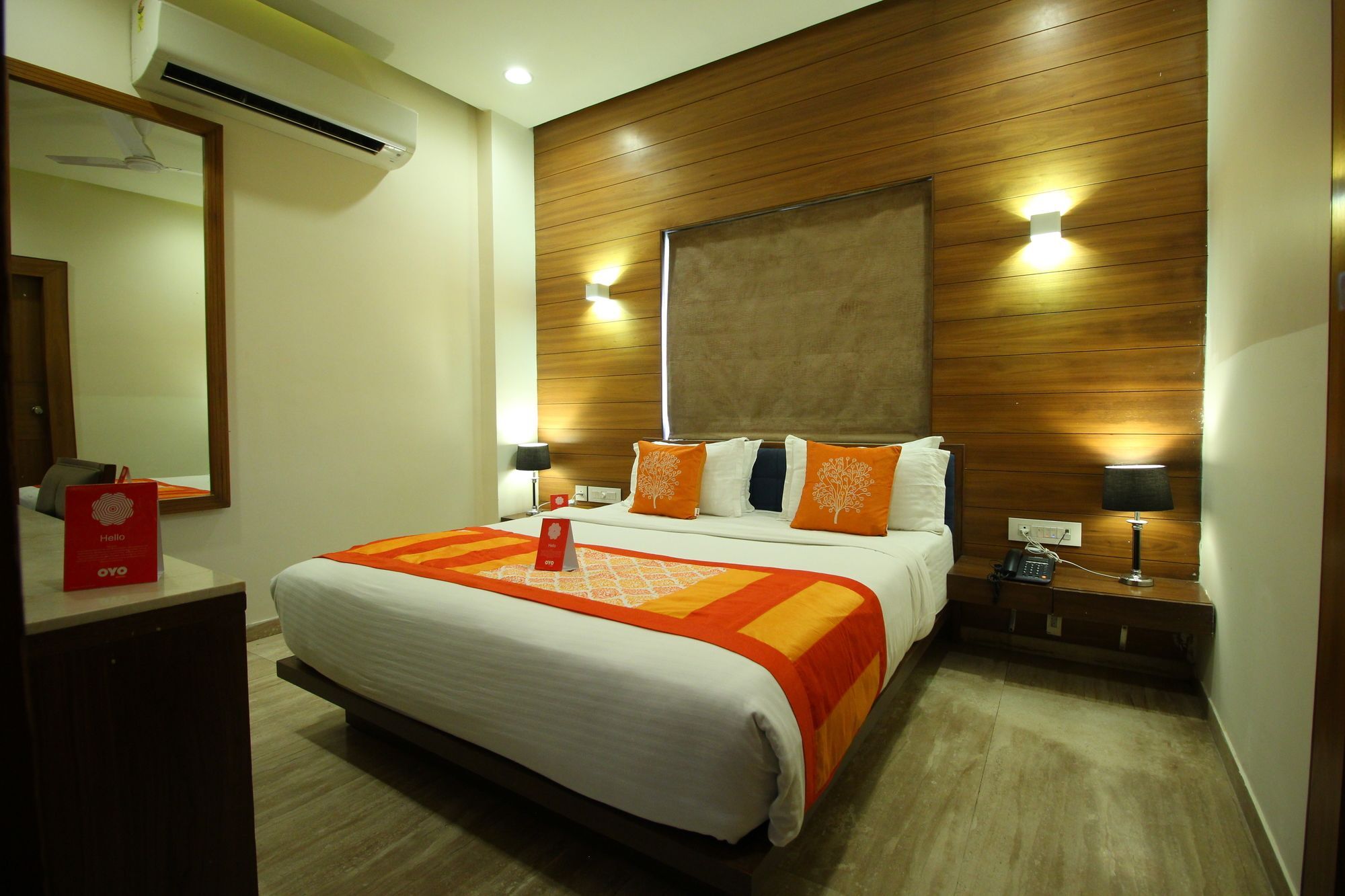 Oyo 8992 Hotel Kyra Ahmedabad Eksteriør bilde