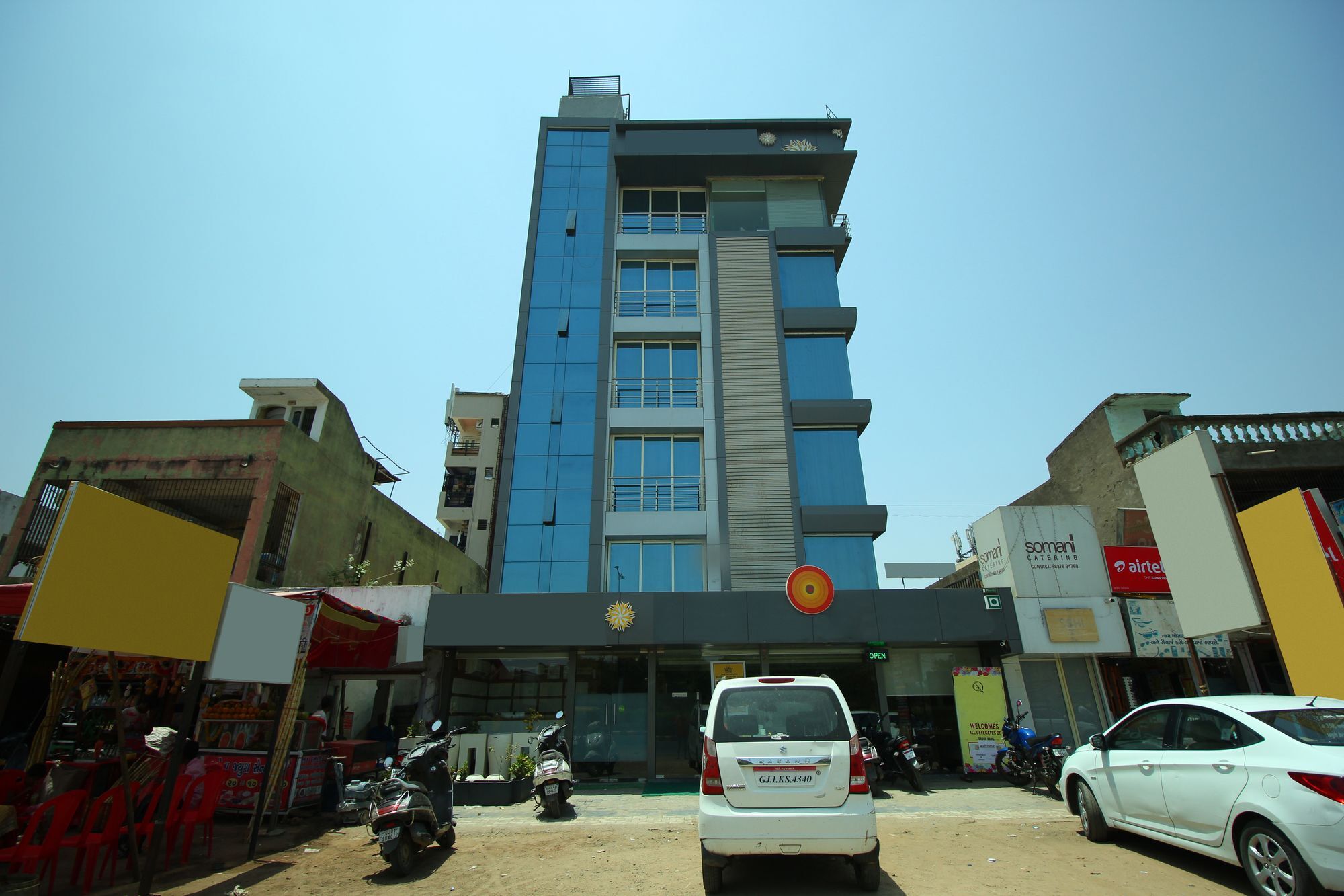 Oyo 8992 Hotel Kyra Ahmedabad Eksteriør bilde