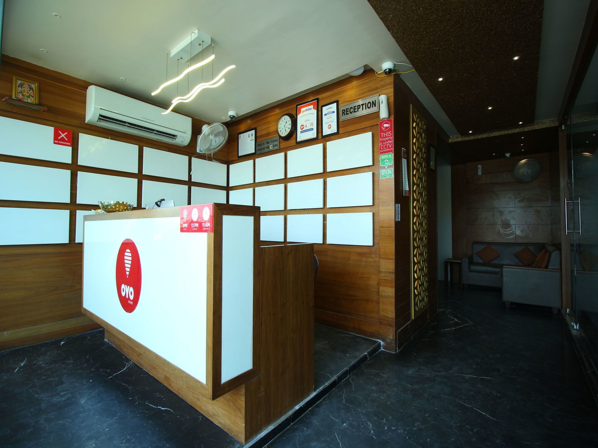 Oyo 8992 Hotel Kyra Ahmedabad Eksteriør bilde