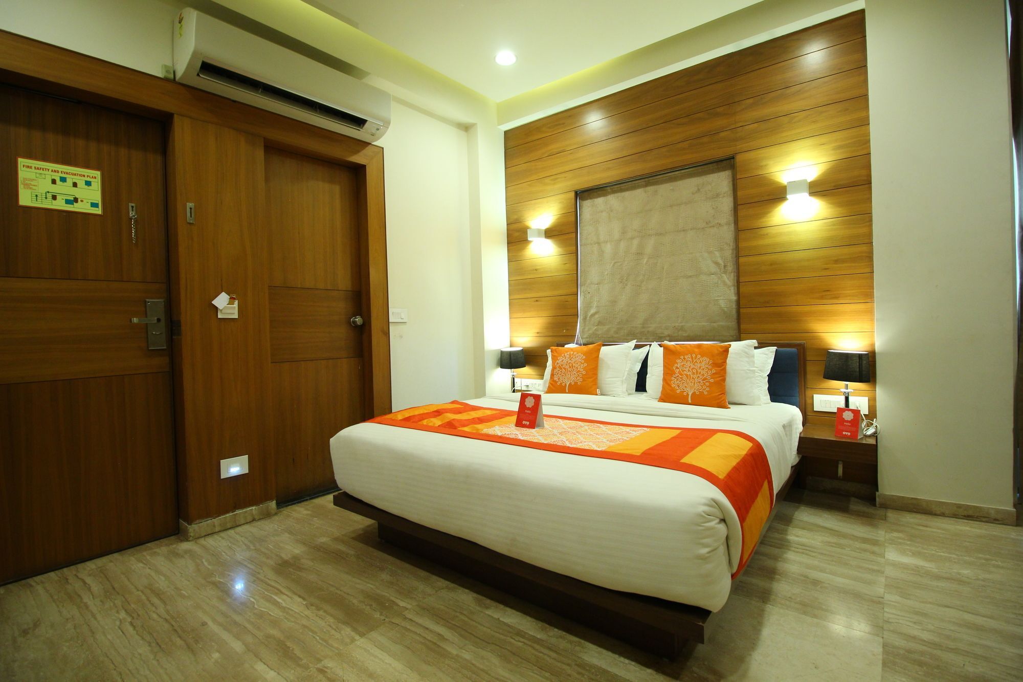 Oyo 8992 Hotel Kyra Ahmedabad Eksteriør bilde